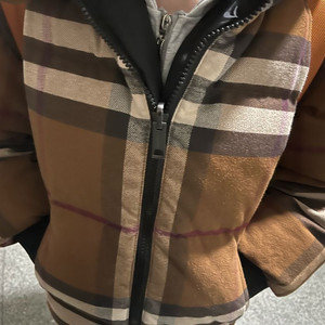 버버리키즈 패딩