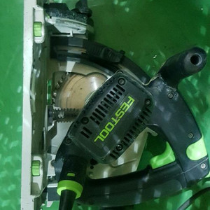 페스툴 플런지 쏘. 가이드레일 이미지