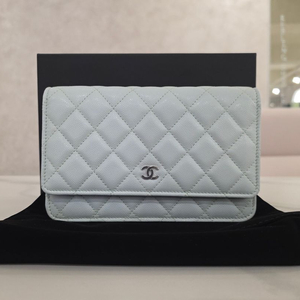 (미착용급)샤넬 클래식 월렛 온 체인 WOC 캐비어 민트 AP0250