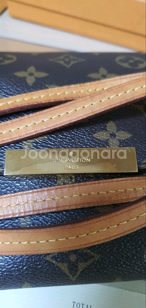 루이비통 페이보릿MM 크로스백 정품A급(영수증O)구찌프라다디올고야드샤넬셀린느보테가생로랑버버리발렌시아가--4