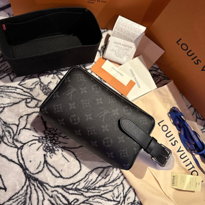 {미사용/새상품/백화점판 루이비통 이클립스 락커 돕키트