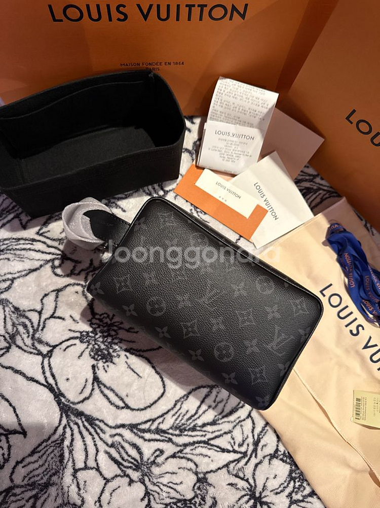 {미사용/새상품/백화점판 루이비통 이클립스 락커 돕키트--2