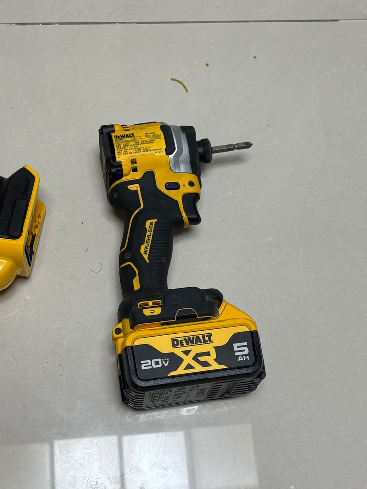 디월트 드릴 직쏘 멀티커터 그라인더 컷소 이미지