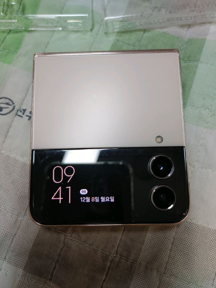 S급 ㅡ 갤럭시 Z플립4 256GB ㅡ 개통일 보세요~~--0