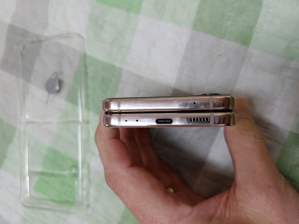 S급 ㅡ 갤럭시 Z플립4 256GB ㅡ 개통일 보세요~~--7