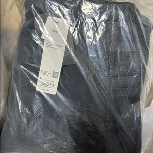 유니클로 니들스 팬츠 판매합니다.