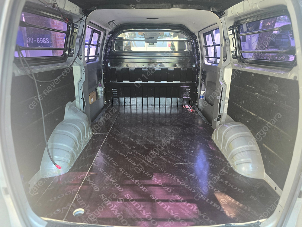 그랜드스타렉스5밴 격벽 / 스타리아 3벤,5벤 격벽 이미지