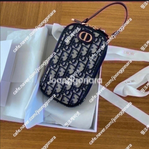 정품 디올 몽테인 오블리크 폰 홀더백 새상품 풀셋 99만원