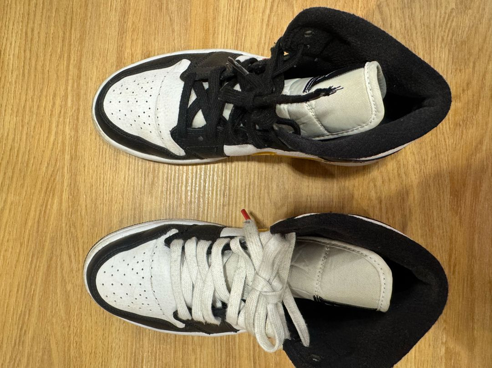 나이키조던 1 미드 얼터네이트 스우시245 이미지