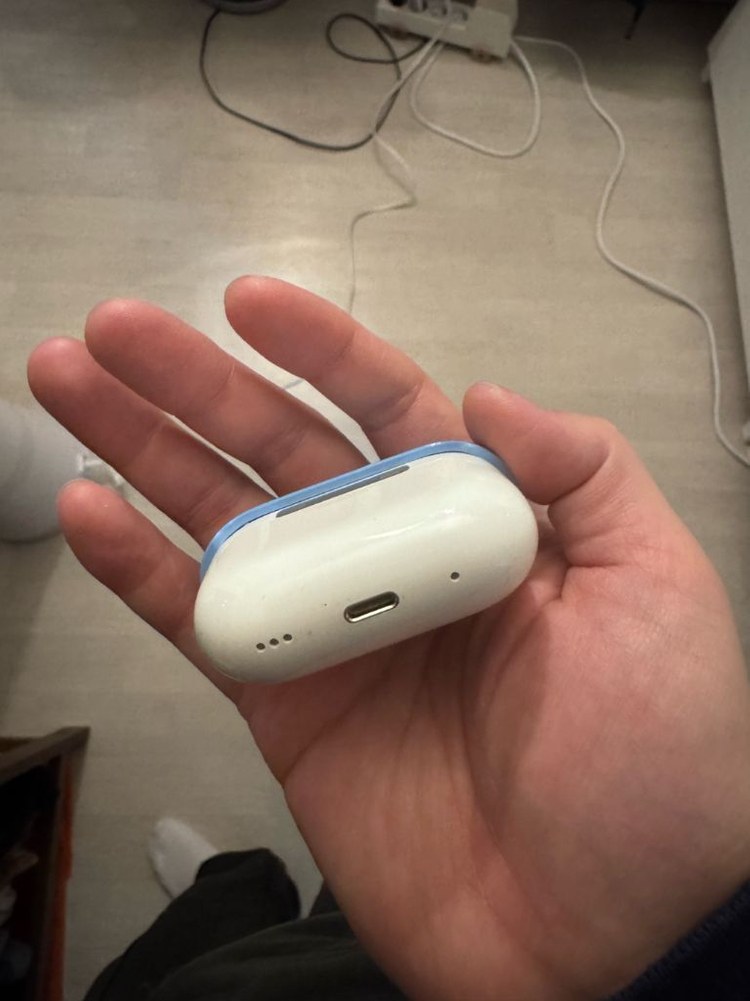 에어팟 프로 2세대 8핀 이미지