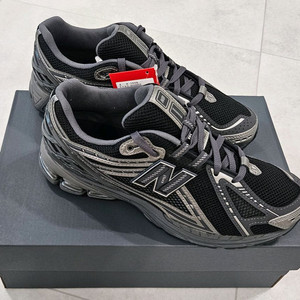 뉴발란스 1906R 블랙 M1906RES 265mm 새상품