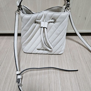 마이클코어스 크로스백