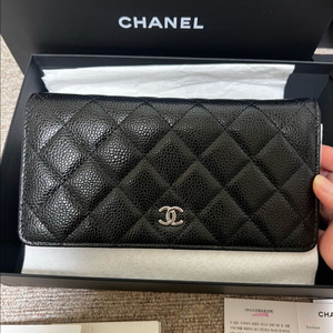 샤넬 클래식 캐비어 woc 은장