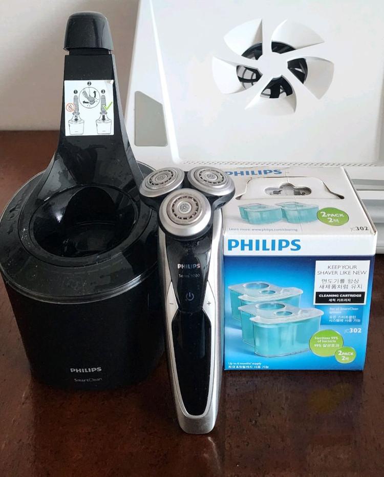 필립스 시리즈 i9000 전기면도기 세트--0