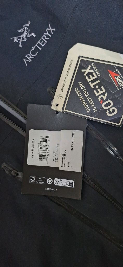 아크테릭스 알파 SV 고어텍스 바람막이 이미지