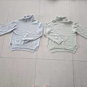 탑텐우먼 90ㅡ66사이즈 겨울 니트 두개팔아요