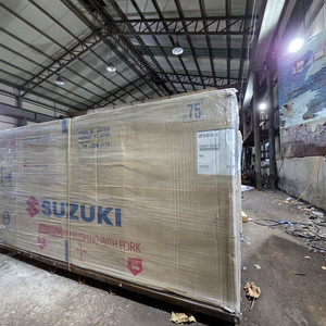 스즈키 200마력 v6 선외기 엔진 새제품 레저보트용(가격내림) 이미지