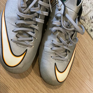 나이키 베이퍼 머큐리얼 255 이미지