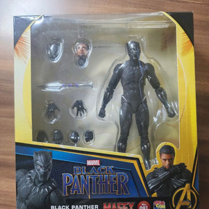 마펙스 블랙팬서 팝니다. 1/12액션피규어