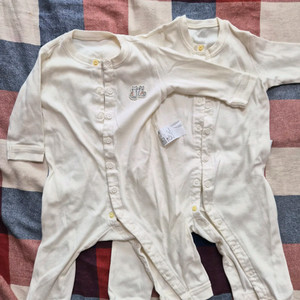 유니클로 커버올 우주복 80사이즈 2벌