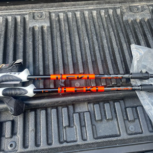 레키 길이조절 스키 폴 새제품 판매합니다