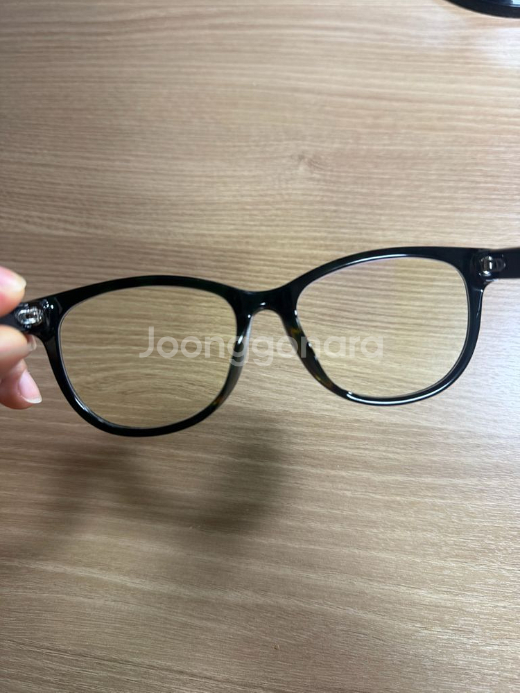 셀린느 뿔테안경--6