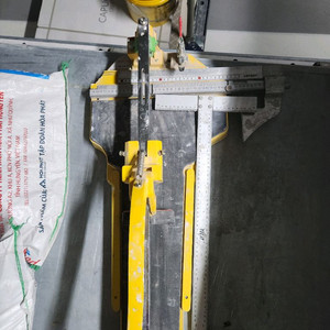 대형 타일 커터기 이미지