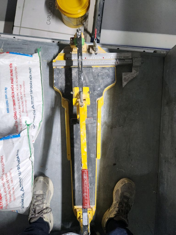 대형 타일 커터기 이미지