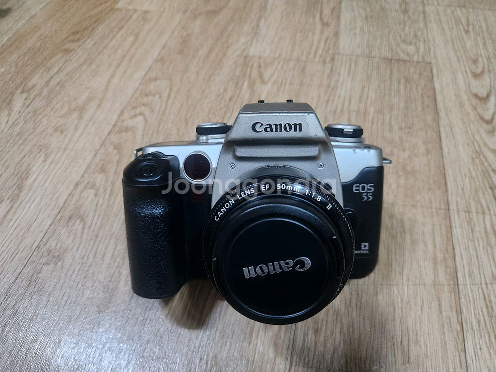 캐논 EOS 55 실버바디및 50mm F1.8 II 렌즈 판매합니다--1