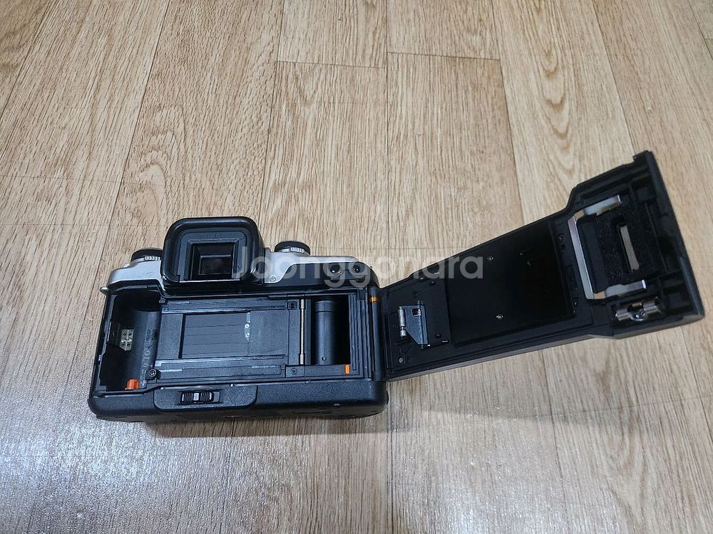 캐논 EOS 55 실버바디및 50mm F1.8 II 렌즈 판매합니다--7