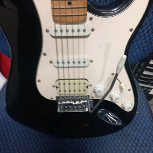 루나스 일렉기타