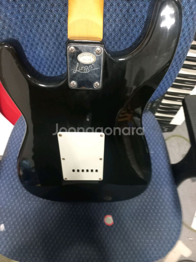 루나스 일렉기타--3