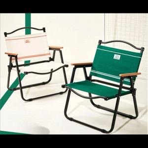 스타벅스 라코스테 콜라보 캠핑 의자 아이보리 새상품2개