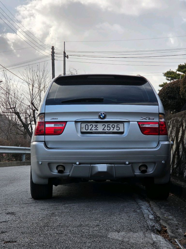 BMW 2004 X5 3.0i SUV Aero Dynamic--2