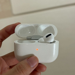 에어팟 프로 2세대 이미지