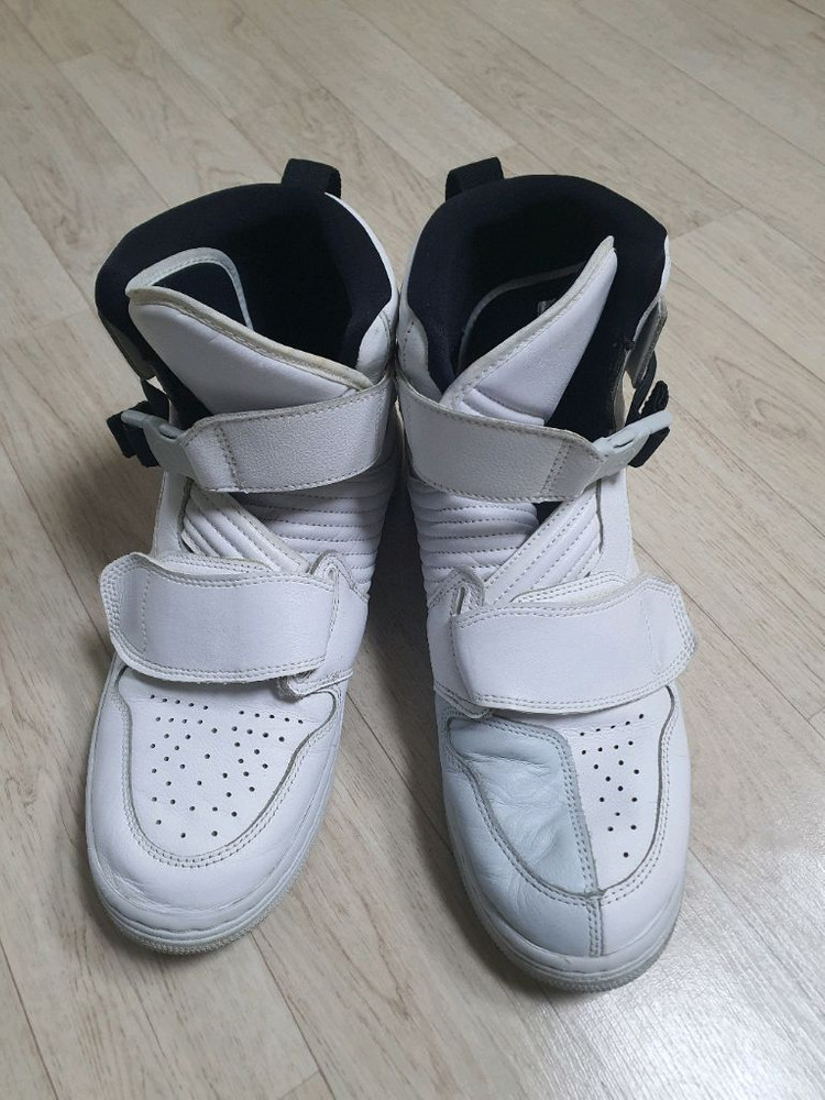 300 나이키 에어 조던 1모토 농구화 운동화 300사이즈 완전좋아요 이미지