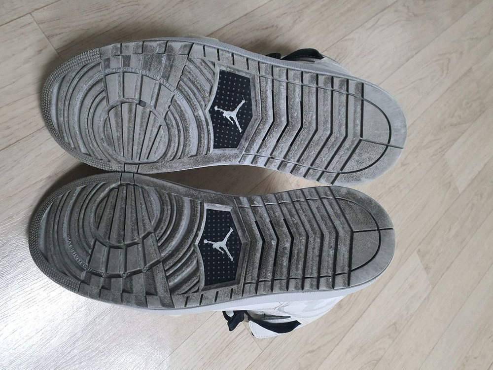 300 나이키 에어 조던 1모토 농구화 운동화 300사이즈 완전좋아요 이미지