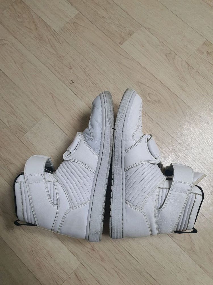 300 나이키 에어 조던 1모토 농구화 운동화 300사이즈 완전좋아요 이미지