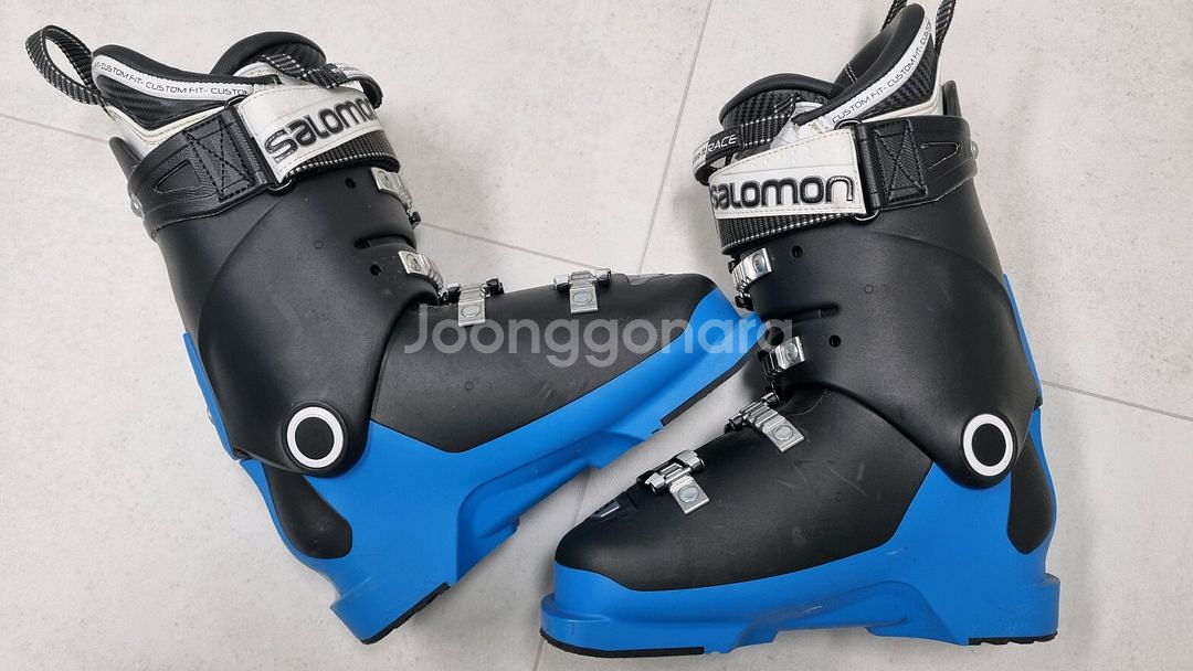 살로몬 스키부츠 팝니다. 240-245--2