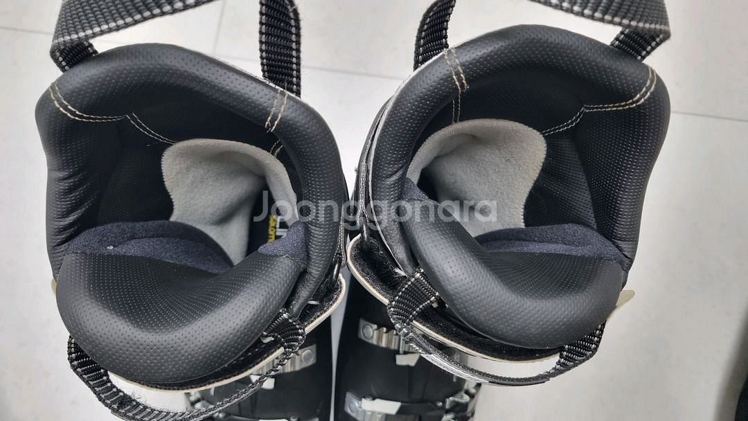 살로몬 스키부츠 팝니다. 240-245--5