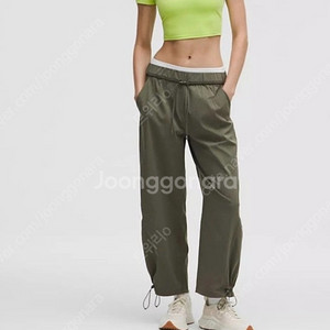 룰루레몬 woovenair 우븐에어 신처블 커프 하이라이즈 조거 카키 S 아시아핏