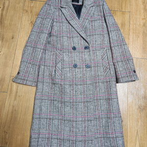 체크 패턴 더블브레스트 롱코트