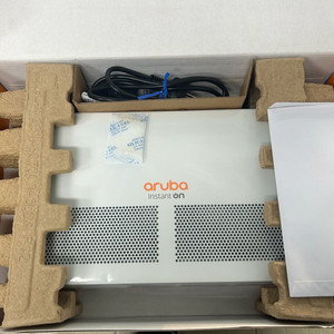 아루바 인스턴트 ON 24포트 기가비트 스위치