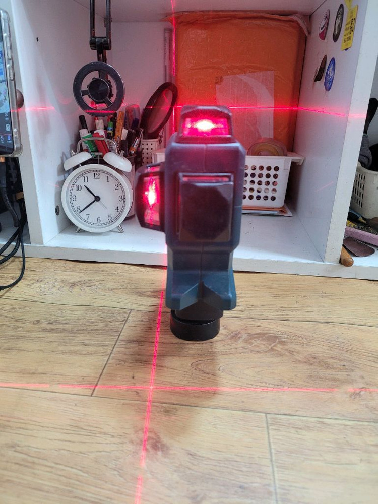 보쉬레이저레벨 GLL3 80P 자석브라켓포함 3D12라인 이미지