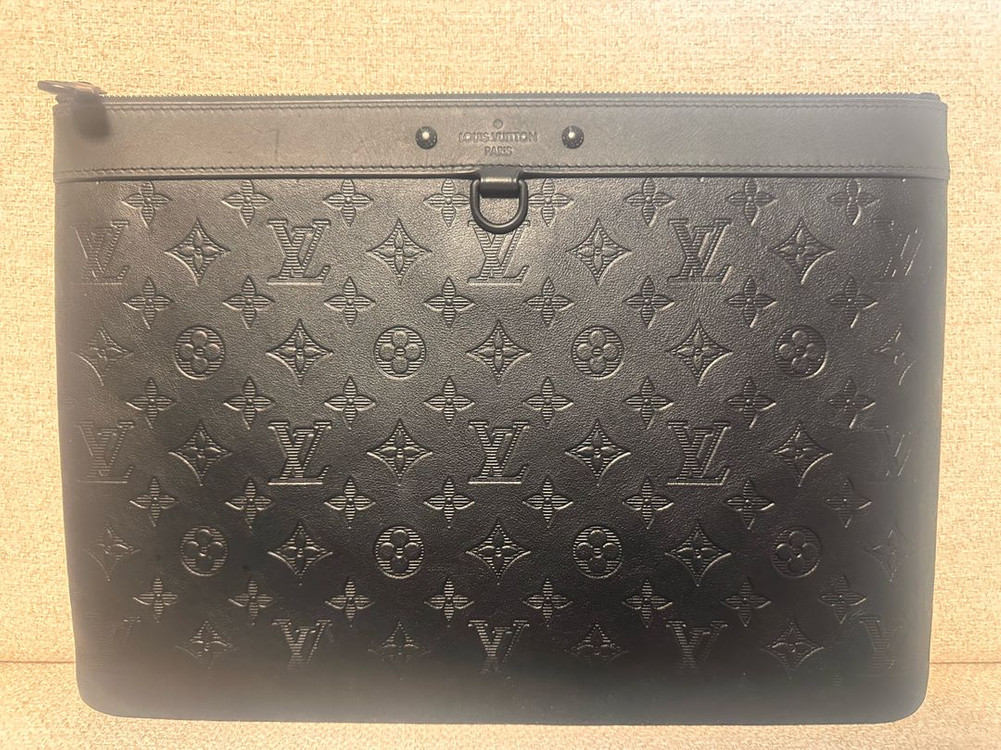 루이비통 쉐도우 디스커버리 클러치 M62903 판매합니다--0