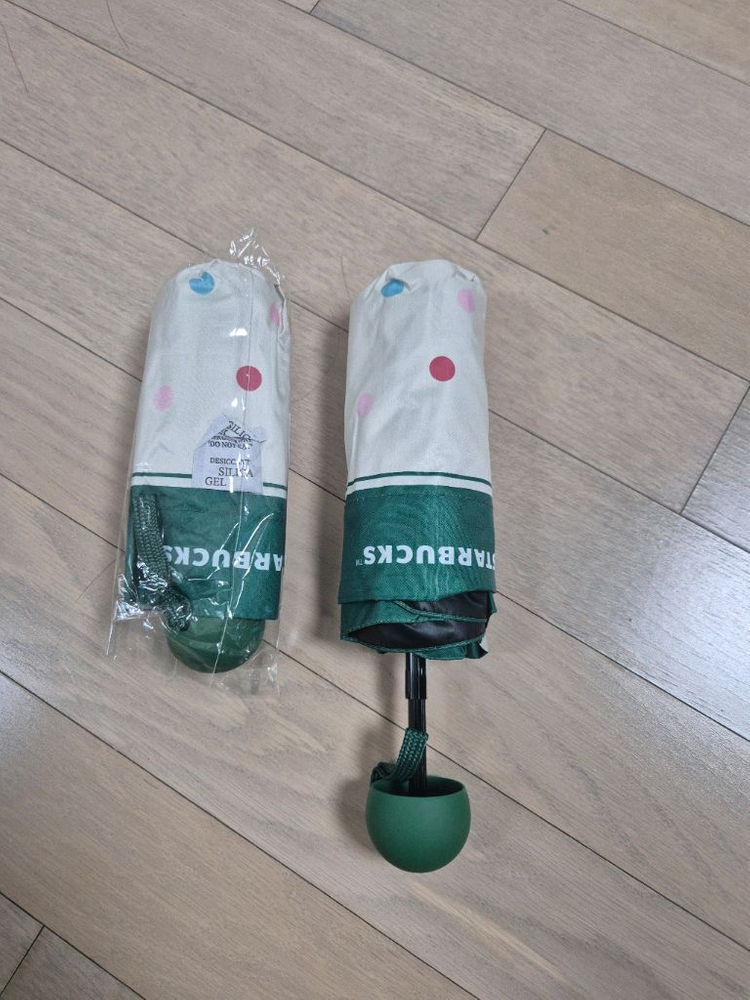 (새제품)베트남, 스타벅스 자외선 차단 우산 이미지