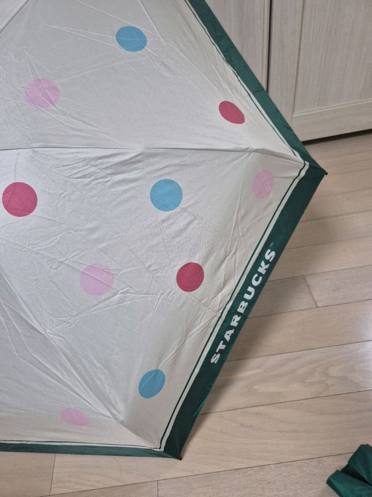 (새제품)베트남, 스타벅스 자외선 차단 우산 이미지