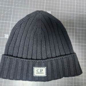 CP컴퍼니 니트 비니