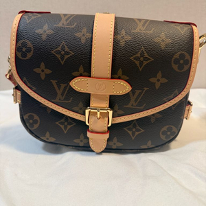 소뮈르 크로스백팝니다