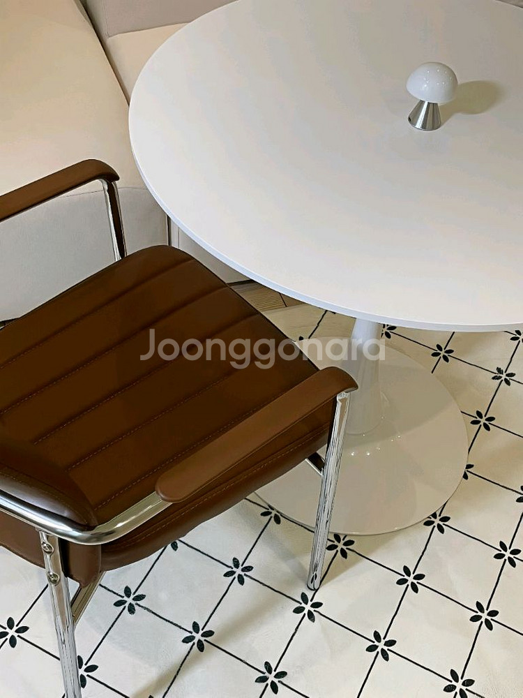 [최저가]원형 화이트 2인 4인 카페 식당 테이블 식탁--4